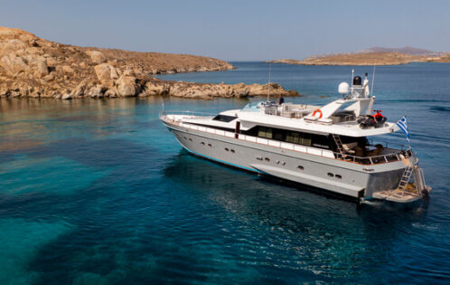 27 meter motor yacht captian